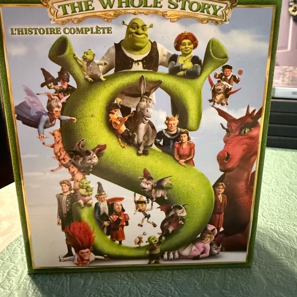shrek Other - Shrek The Whole Story Blu-Ray 4 discs Collection